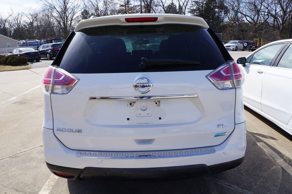 Used 2014 Nissan Rogue SL w/ SL Premium Package image 3