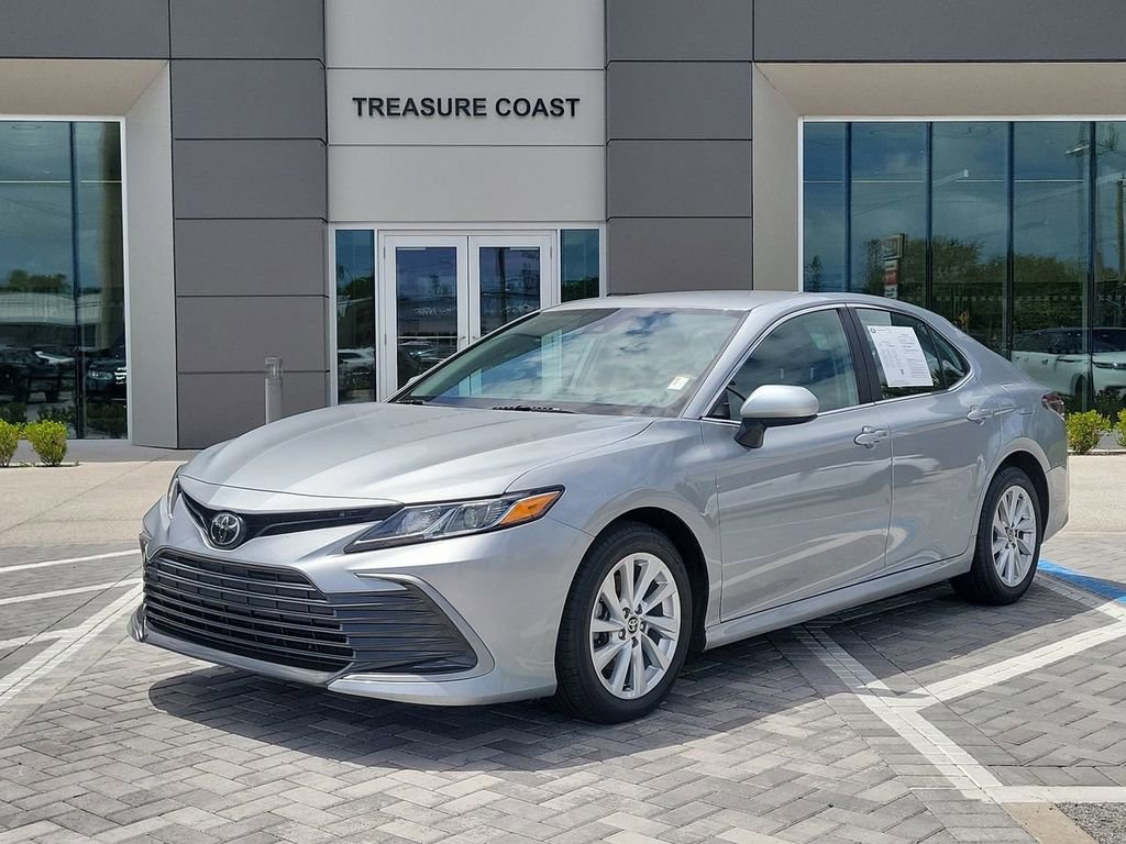 Used 2023 Toyota Camry LE AWD/4WD image 1