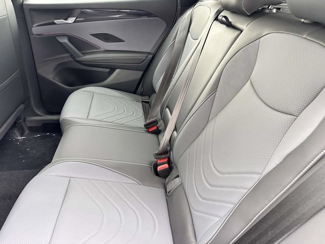 New 2026 Volkswagen Tiguan SE R-Line FWD image 22