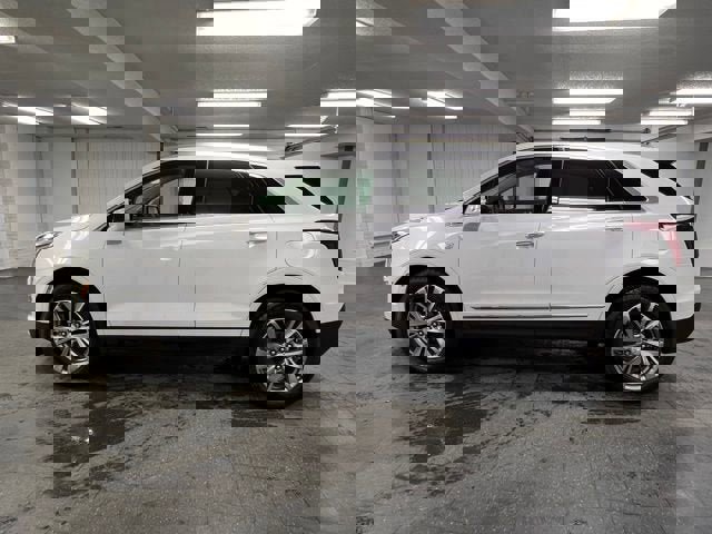 Certified 2024 Cadillac XT5 Premium Luxury image 2