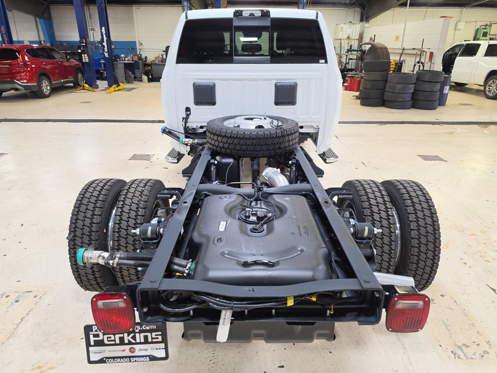 New 2026 RAM 5500 4x4 Crew Cab w/ Laramie Trim Package image 9