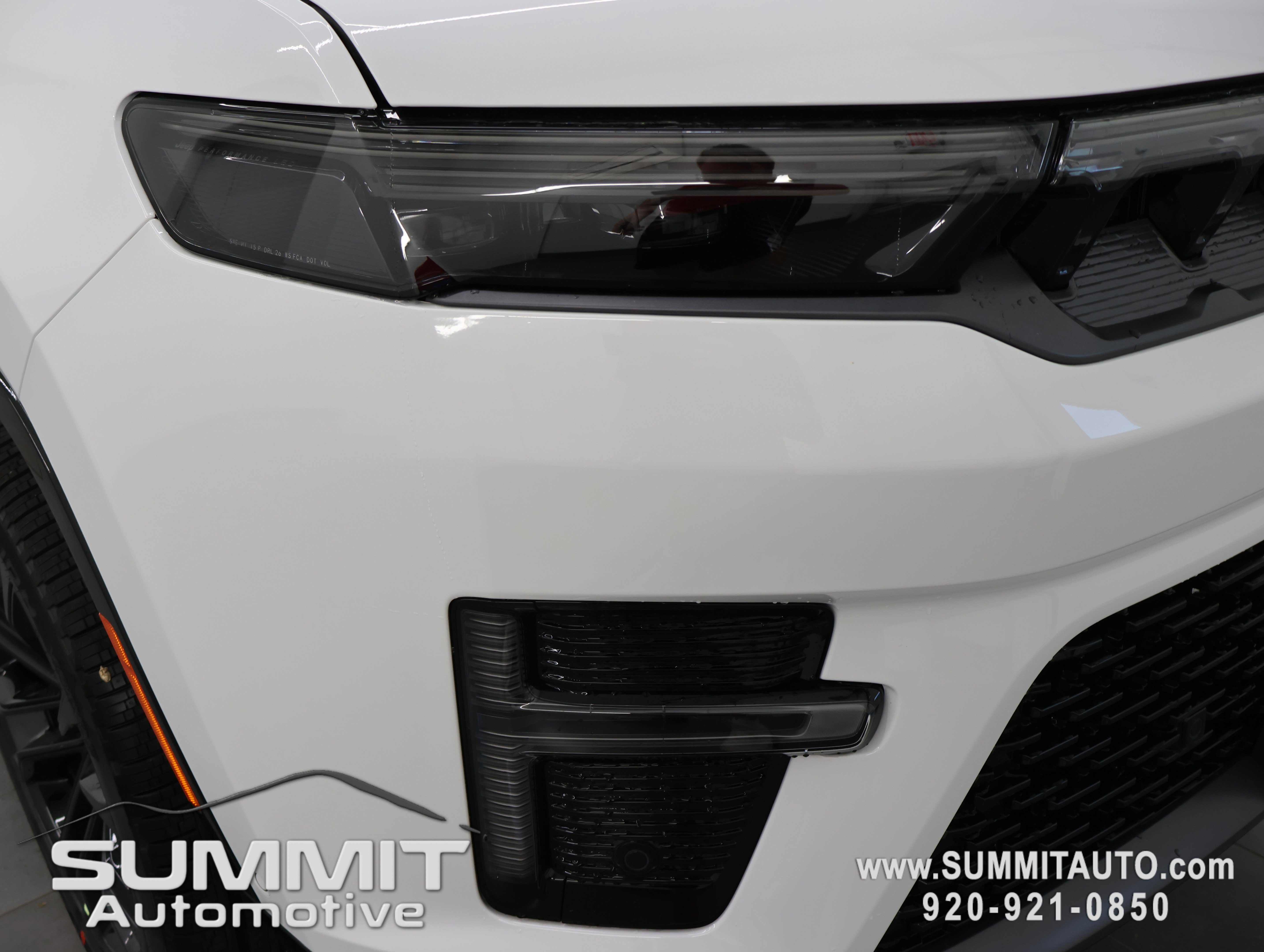 New 2026 Jeep Grand Wagoneer Summit AWD/4WD image 27