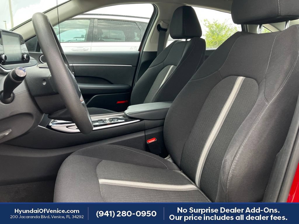 Certified 2023 Hyundai Sonata SE w/ Cargo Package FWD image 2