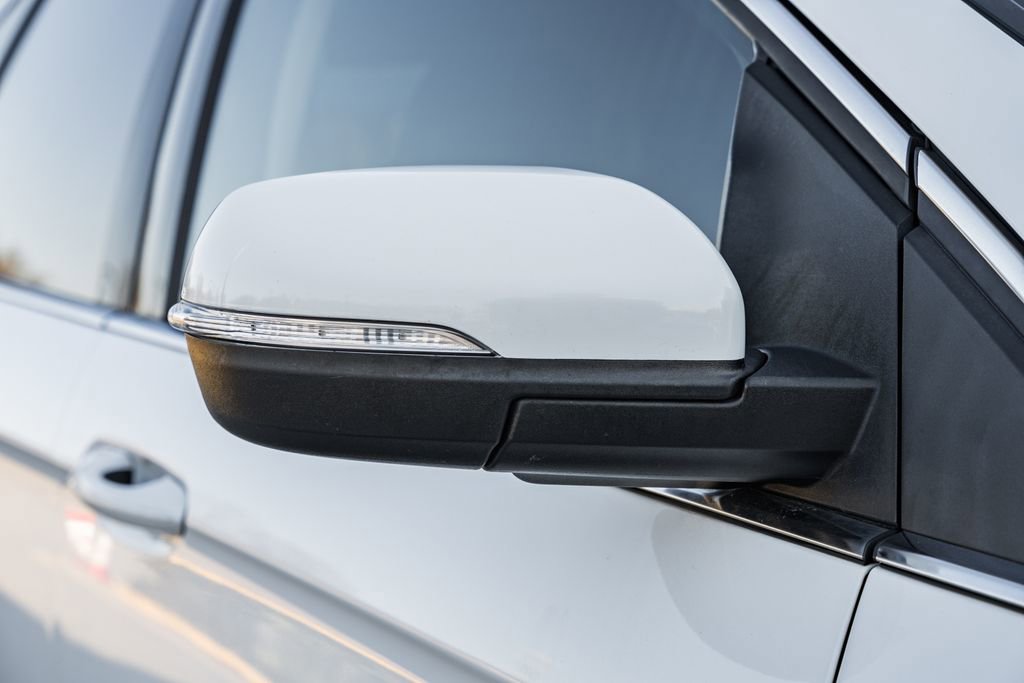 Used 2017 Ford Edge SEL w/ Equipment Group 201A image 14