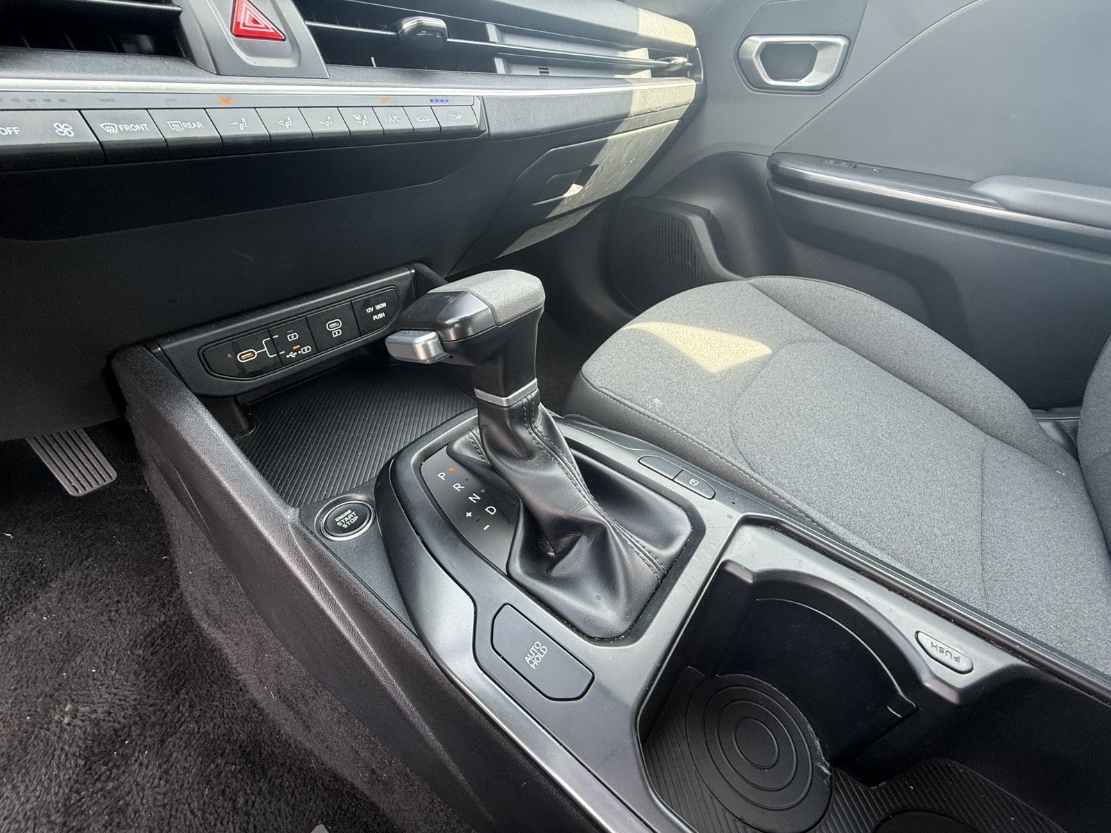 Used 2025 Kia K4 FWD image 16