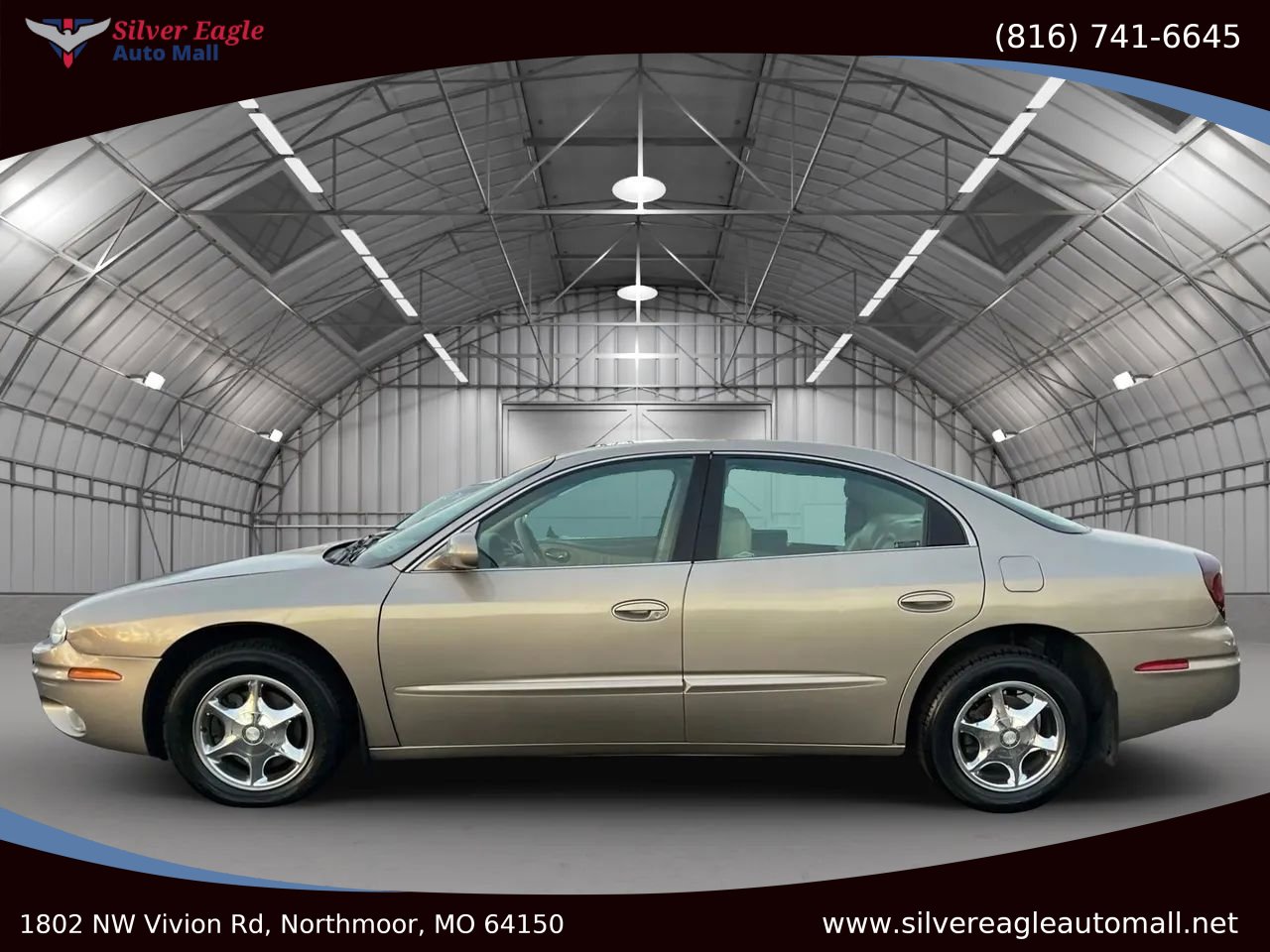 Used 2002 Oldsmobile Aurora 3.5 w/ Convenience Pkg image 2