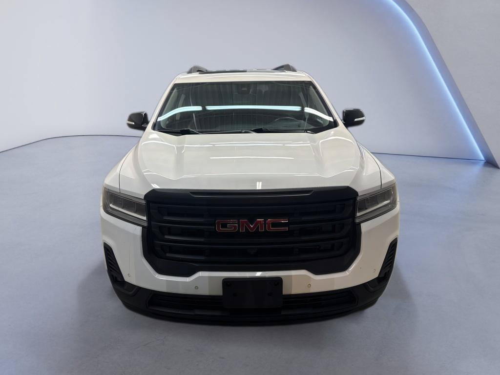 Used 2022 GMC Acadia AT4 w/ Technology Package AWD/4WD image 2
