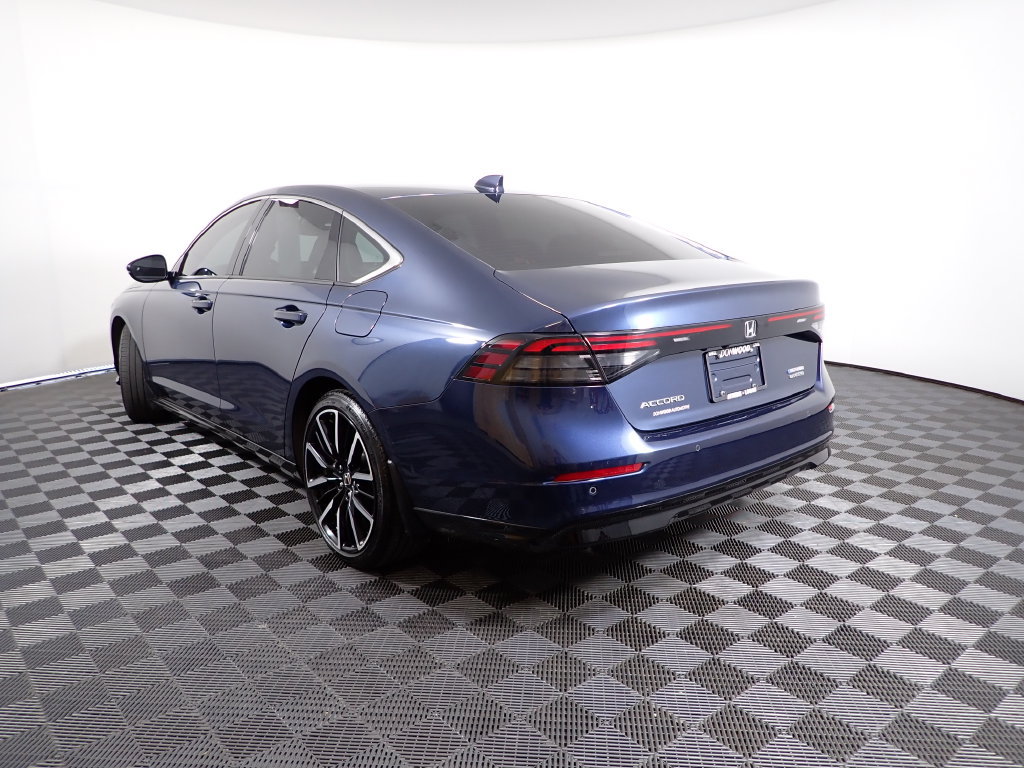 Used 2024 Honda Accord Touring image 15