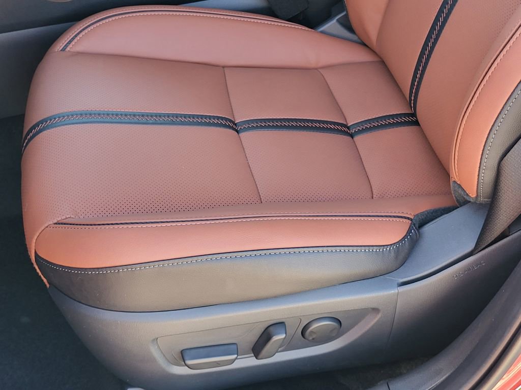 Used 2025 MAZDA CX-50 AWD 2.5 Turbo w/ Accent Package image 17