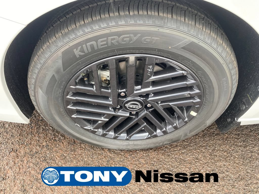 New 2026 Nissan Sentra SV w/ Floor Mat Package FWD image 9