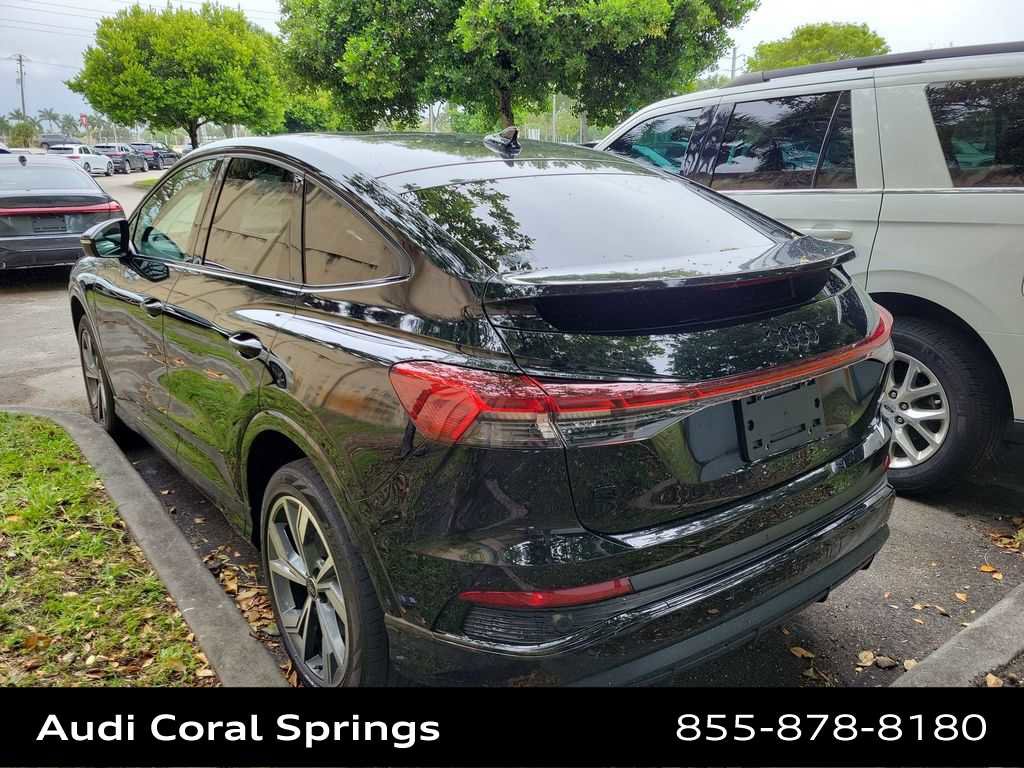 Used 2023 Audi Q4 e-tron Premium Plus w/ Premium Plus AWD/4WD image 28