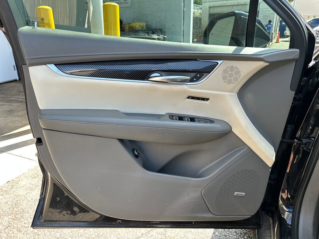 Used 2019 Cadillac XT5 Premium Luxury FWD image 9