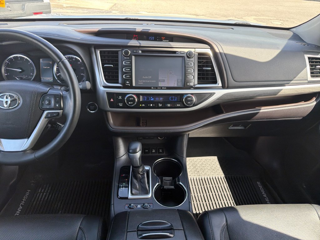 Used 2018 Toyota Highlander Limited AWD/4WD image 15