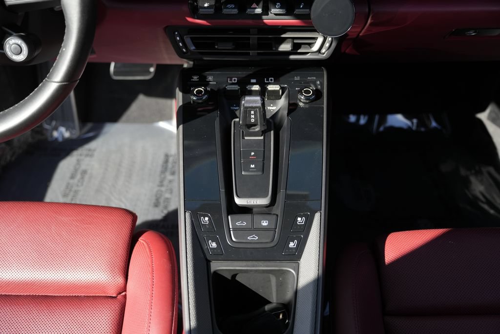 Used 2020 Porsche 911 Carrera 4S AWD/4WD image 70