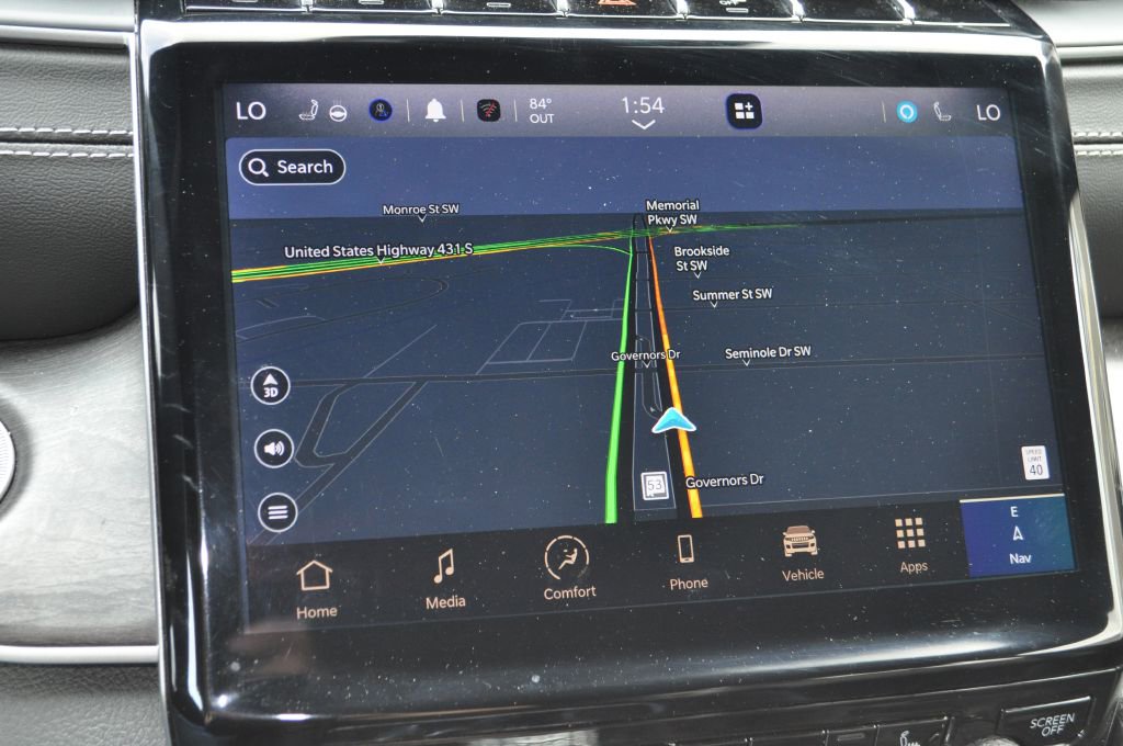 Used 2024 Jeep Grand Cherokee Limited image 10