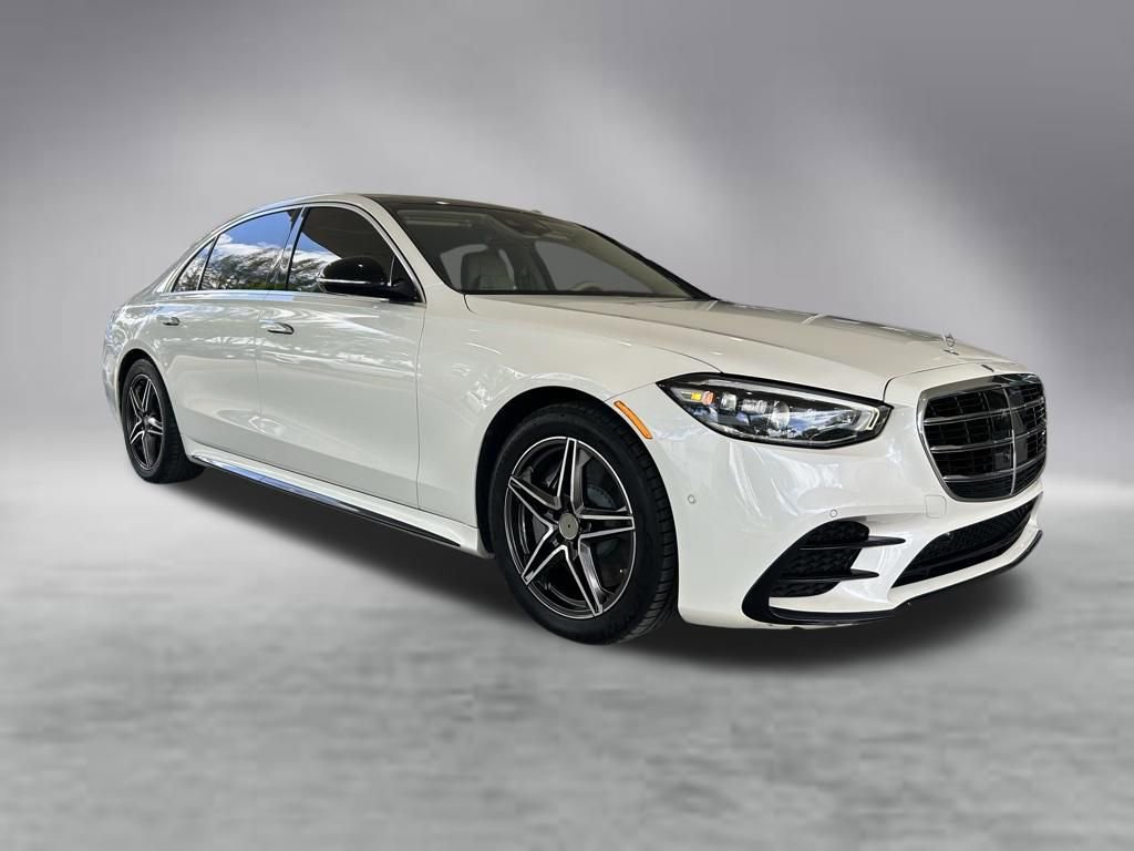 Used 2022 Mercedes-Benz S 500 4MATIC image 2