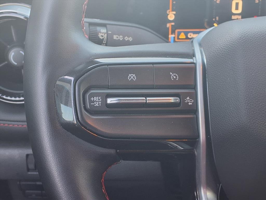 Used 2023 Chevrolet Colorado Z71 w/ Z71 Convenience Package 2 image 16