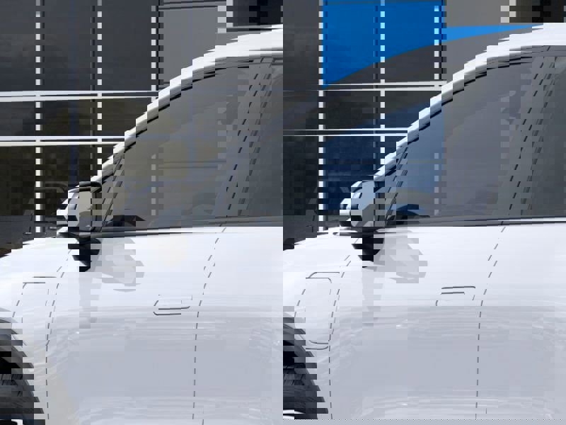 New 2026 Chevrolet Equinox EV LT image 13