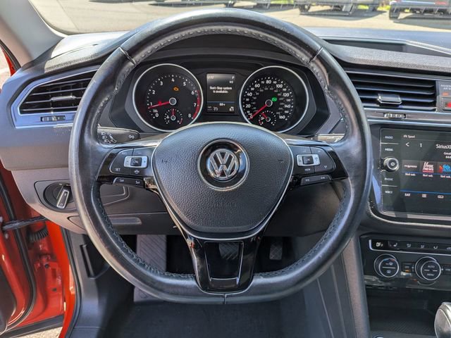 Used 2019 Volkswagen Tiguan SE w/ Panoramic Sunroof Package AWD/4WD image 14