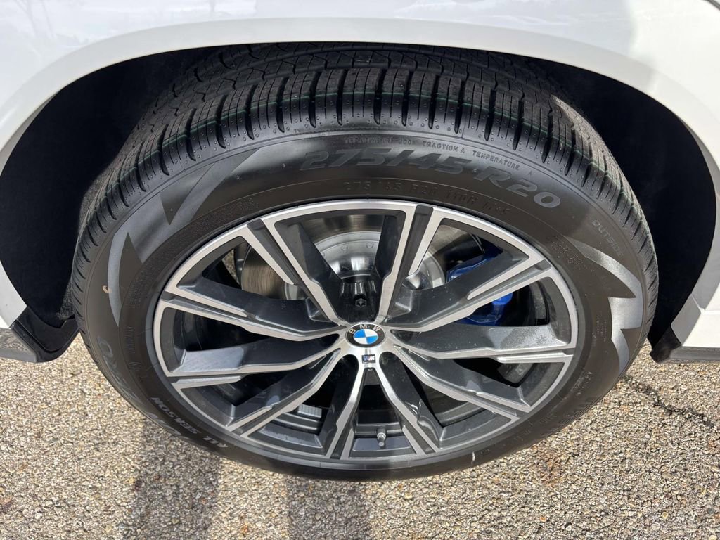 New 2026 BMW X6 M60i image 10