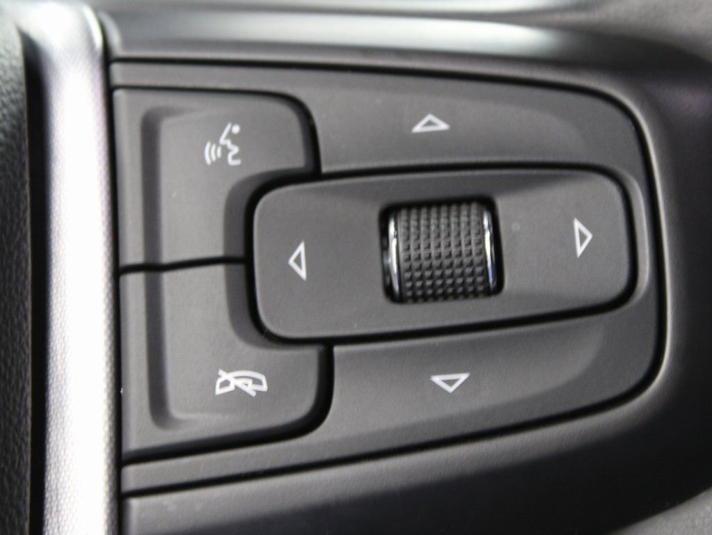 Used 2024 GMC Yukon XL SLT w/ SLT Luxury Package image 60