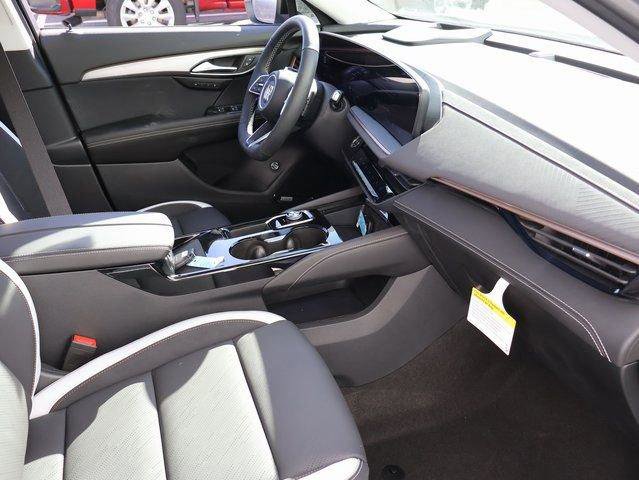 New 2025 Buick Envision Sport Touring image 7