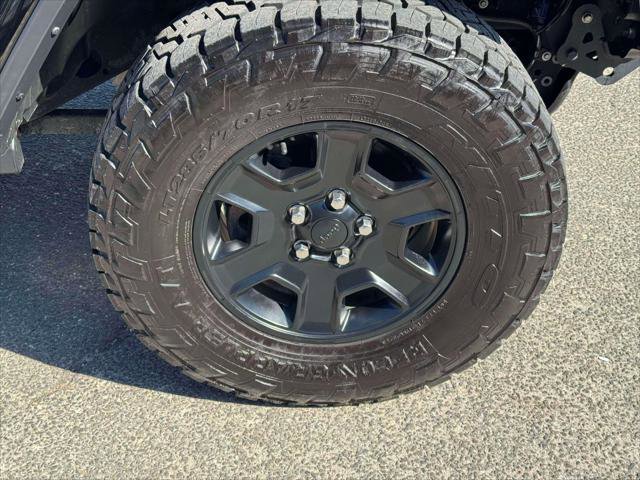 Used 2021 Jeep Gladiator Mojave w/ Dual Top Group image 9