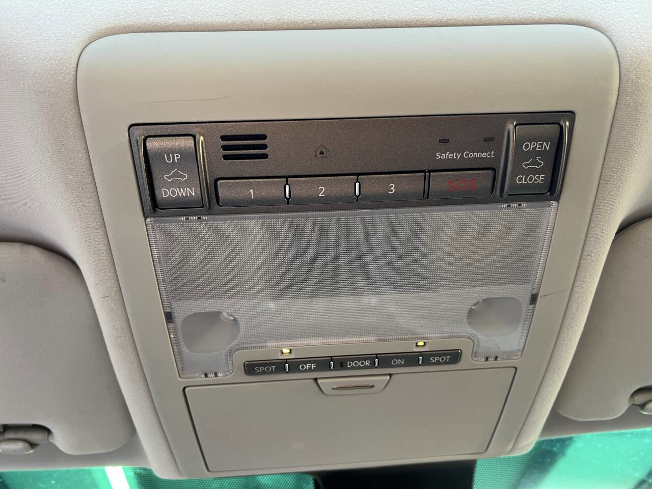 Used 2011 Lexus LS 460 AWD w/ Comfort Pkg image 24