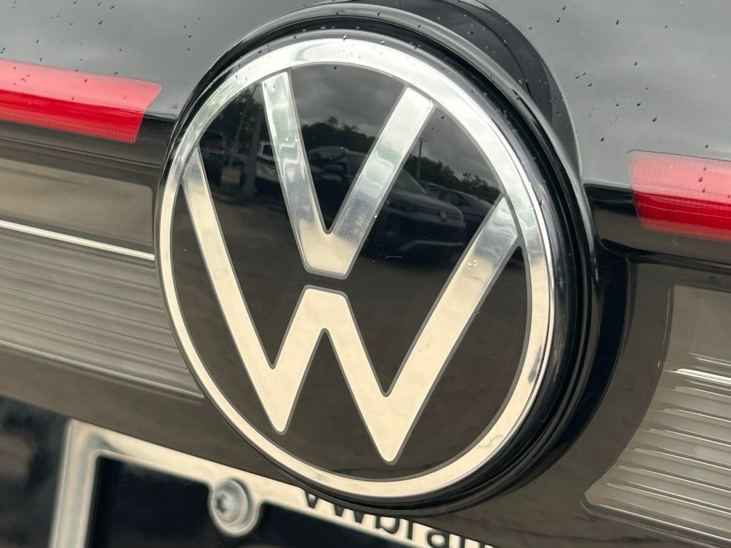 Certified 2025 Volkswagen Taos S image 54