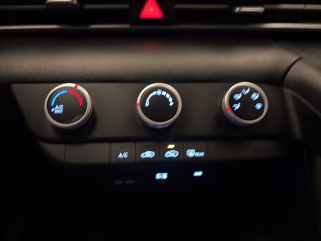 Certified 2026 Hyundai Elantra SE image 19