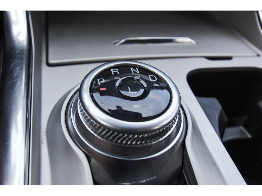 Used 2022 Ford Explorer XLT w/ Equipment Group 202A image 25