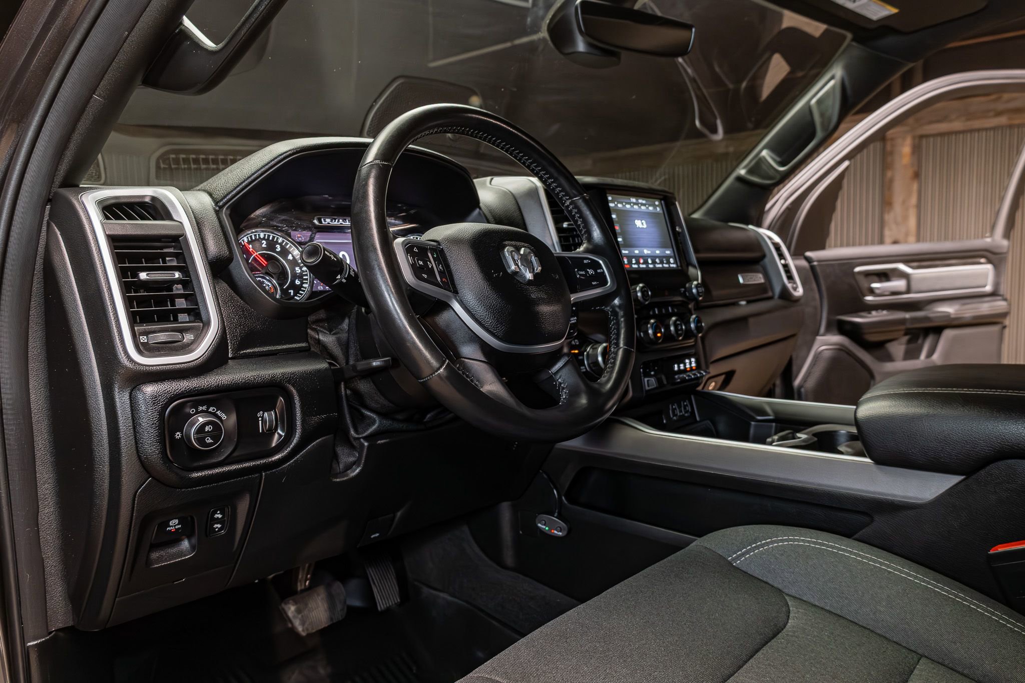 Used 2021 RAM 1500 Big Horn image 16