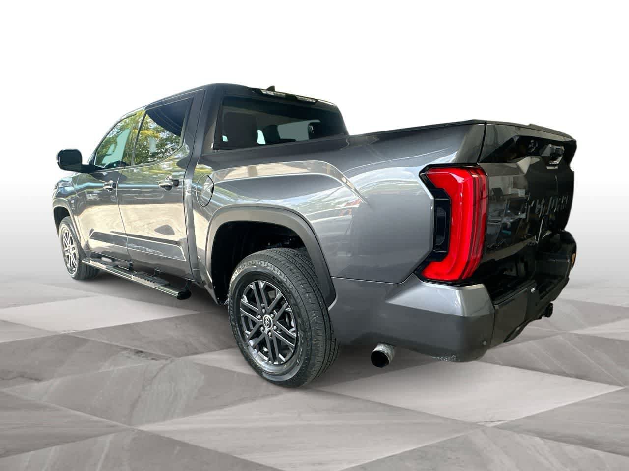 Used 2023 Toyota Tundra SR5 w/ SR5 Convenience Package AWD/4WD image 6