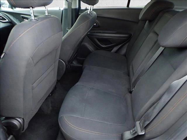 Used 2021 Chevrolet Trax LS w/ Tint and Cruise Package image 9