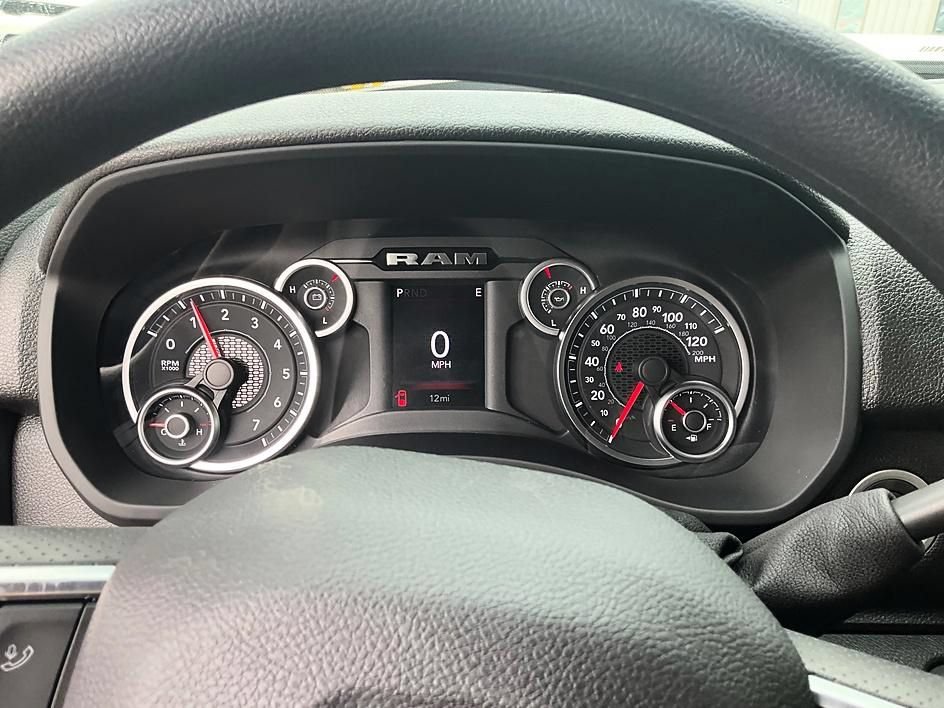 New 2026 RAM 2500 Tradesman AWD/4WD image 16