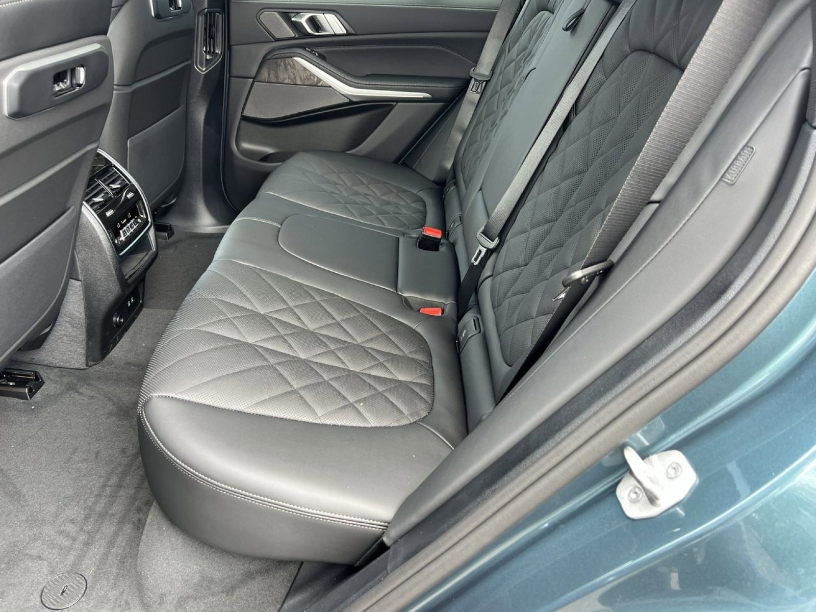 New 2026 BMW X5 xDrive40i w/ Climate Comfort Package image 22