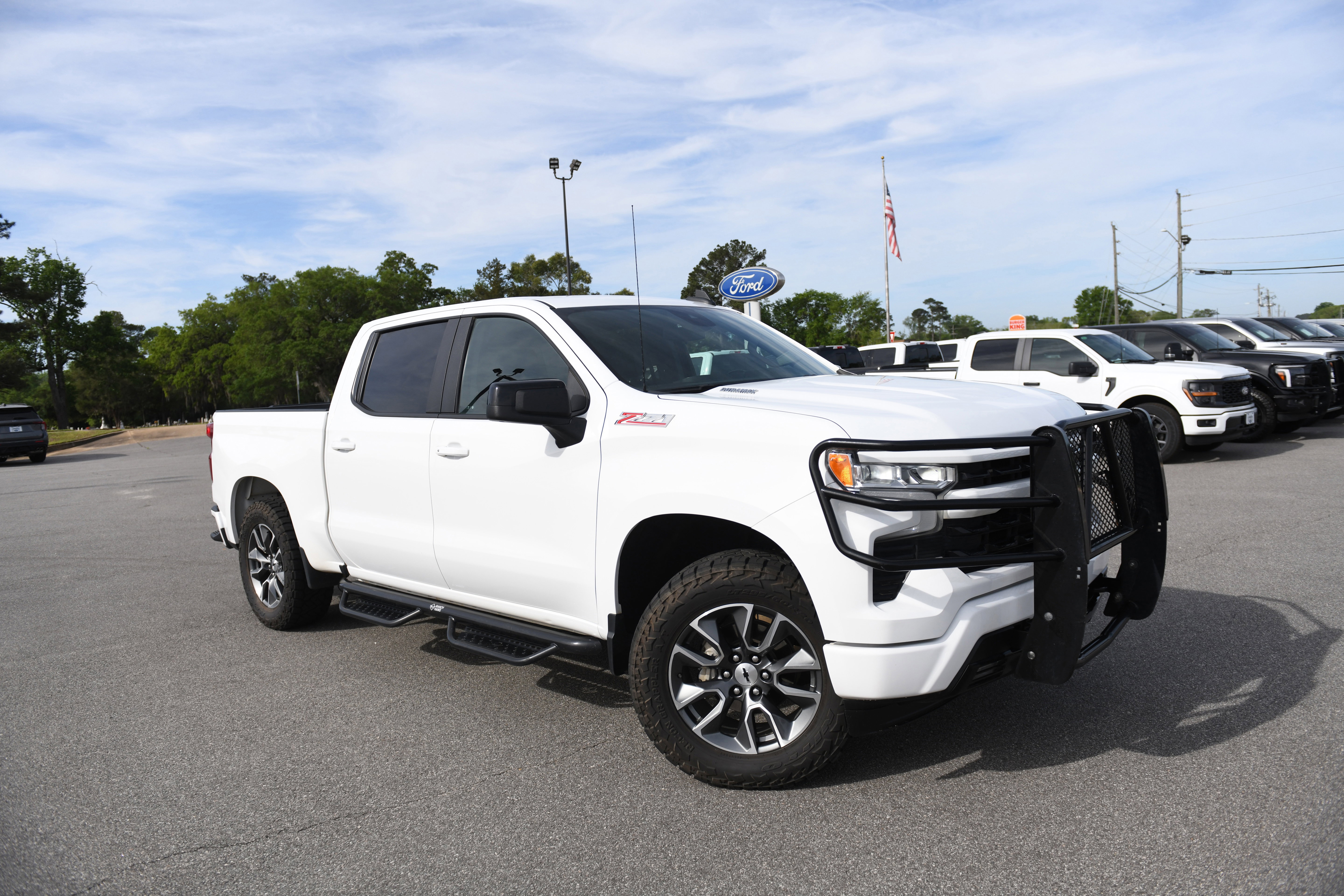 Used 2024 Chevrolet Silverado 1500 RST w/ Convenience Package II image 2