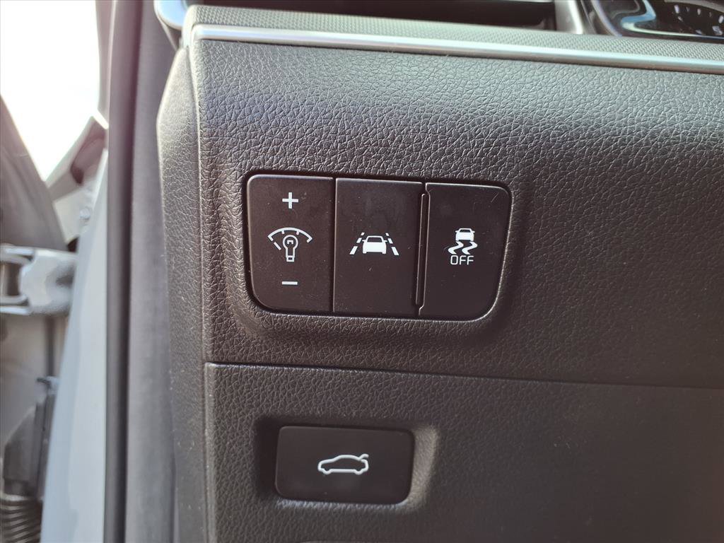 Used 2022 Kia K5 GT-Line image 29