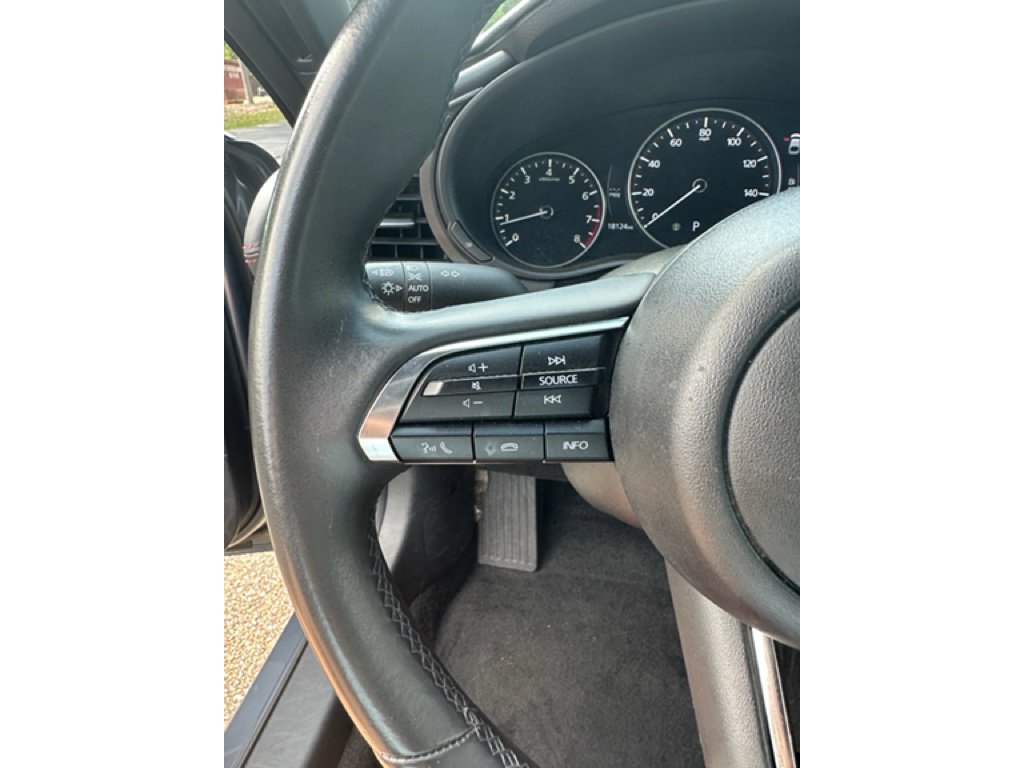Used 2024 MAZDA MAZDA3 s image 19