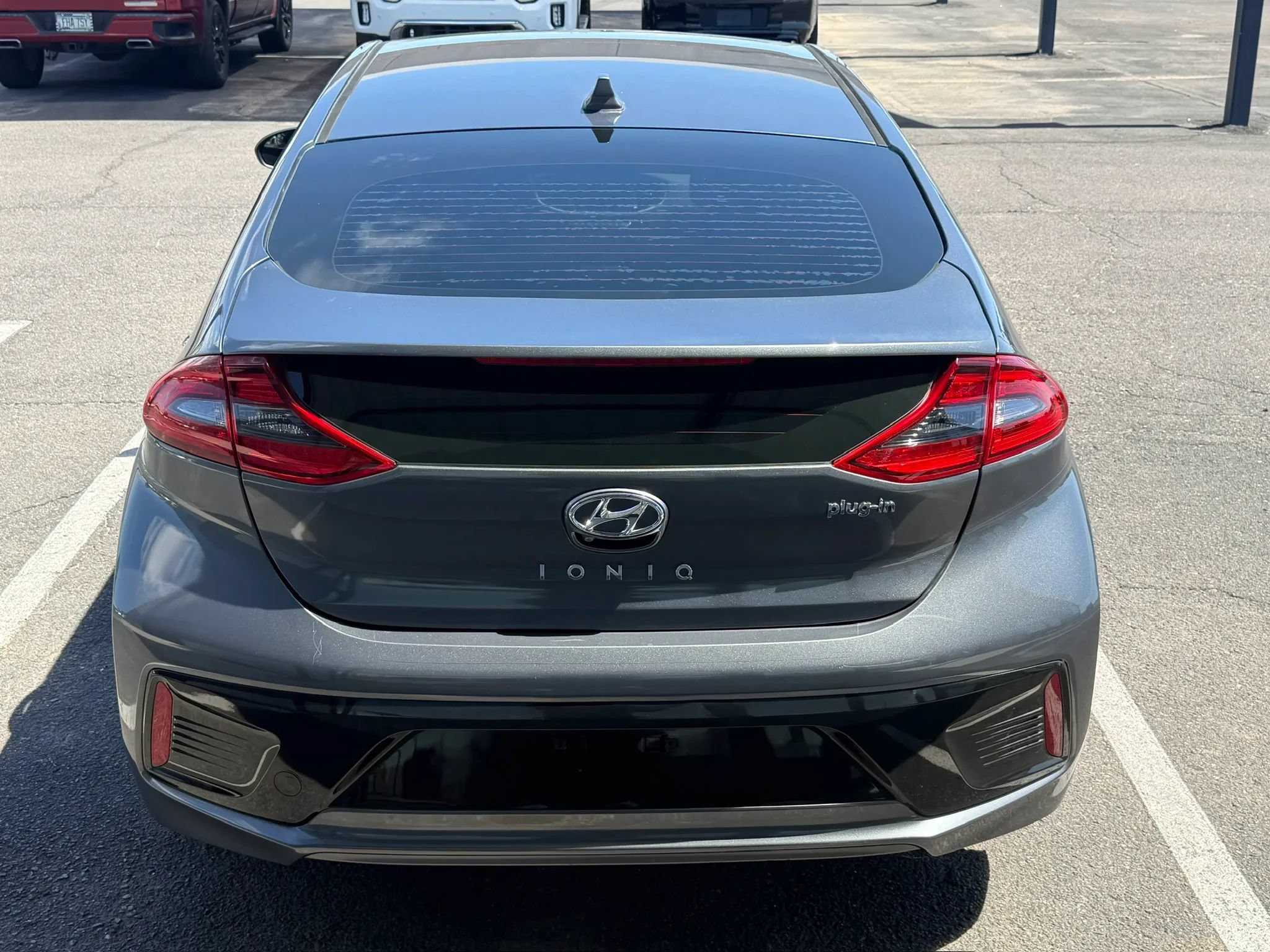 Used 2019 Hyundai Ioniq Plug-In Hybrid FWD image 7