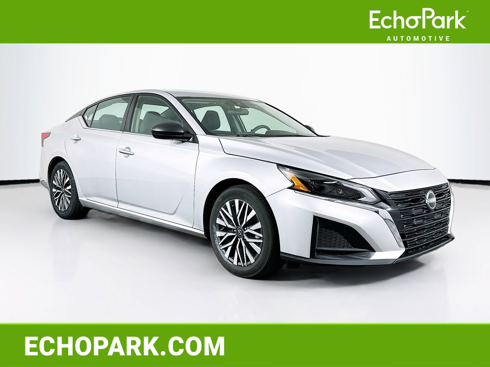 Used 2024 Nissan Altima 2.5 SV