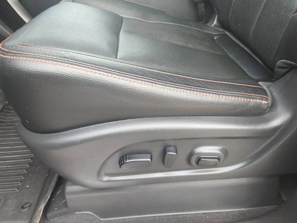 Used 2022 Nissan Titan PRO-4X w/ Pro-4x Convenience Package AWD/4WD image 26