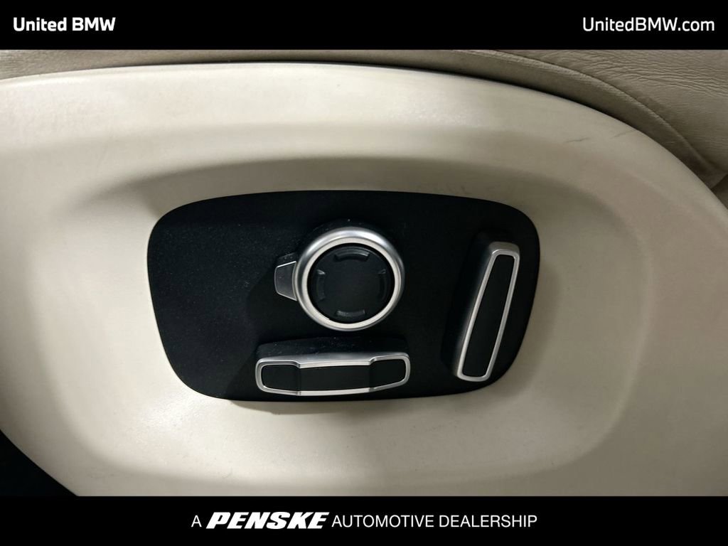 Used 2017 Land Rover Range Rover Sport HSE image 12