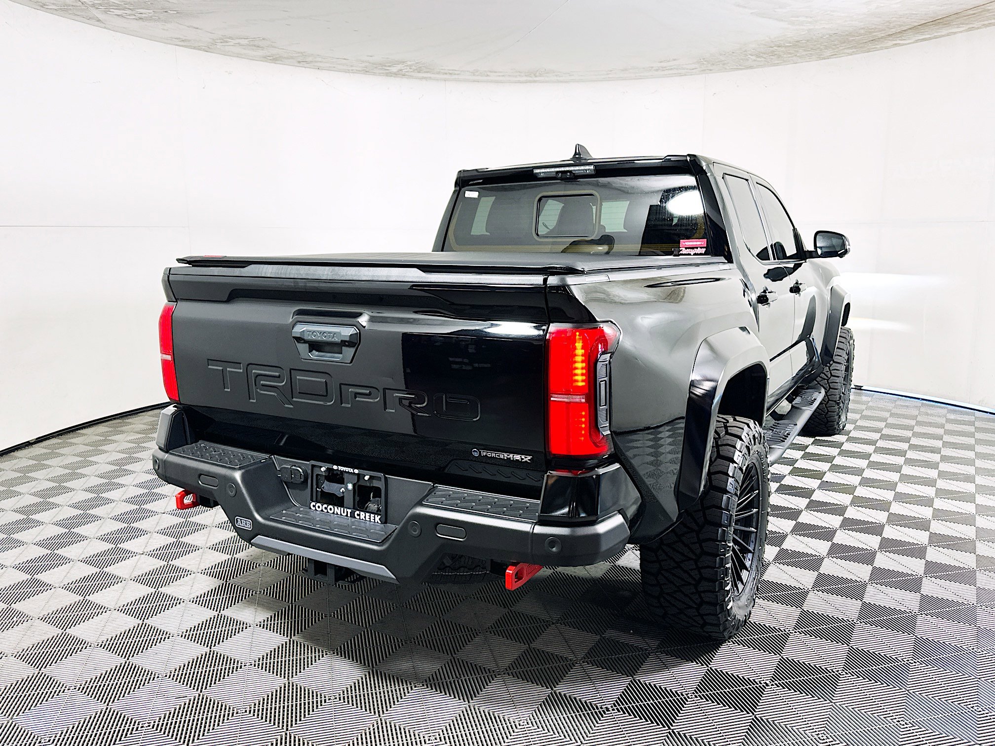 Used 2025 Toyota Tacoma TRD Pro AWD/4WD image 3