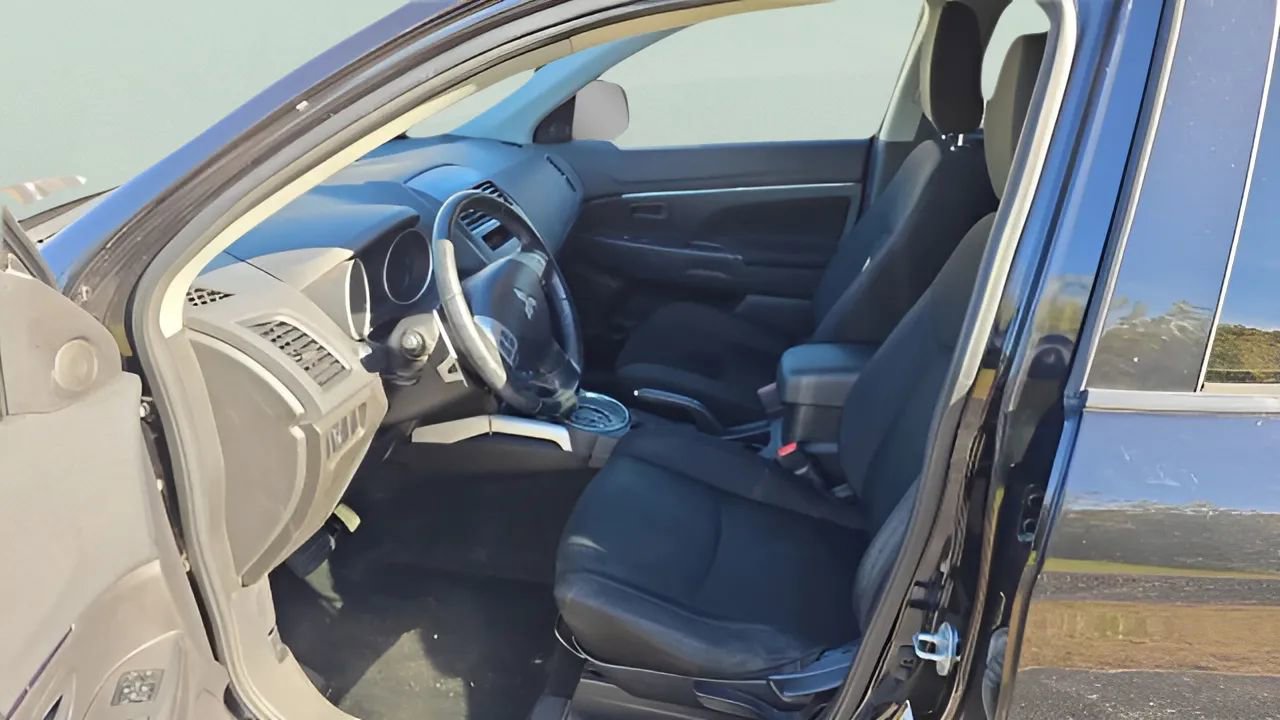 Used 2013 Mitsubishi Outlander Sport ES image 19