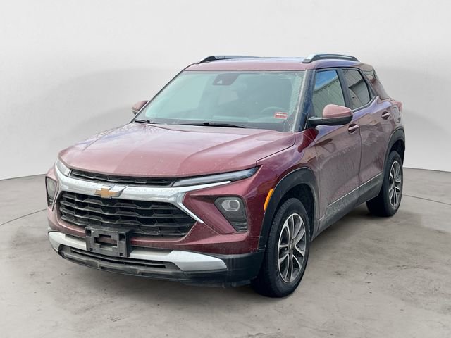 Used 2025 Chevrolet TrailBlazer LT AWD/4WD image 1