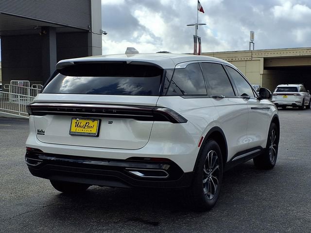 New 2026 Lincoln Nautilus Premier image 2