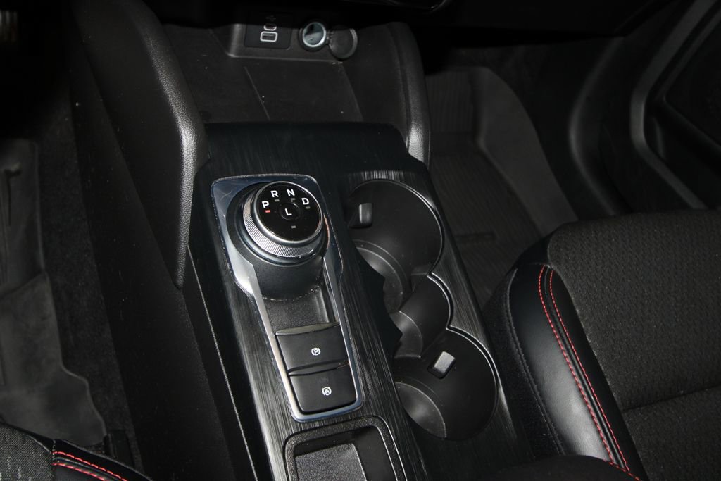 Used 2025 Ford Escape ST-Line w/ Equipment Group 301A image 18