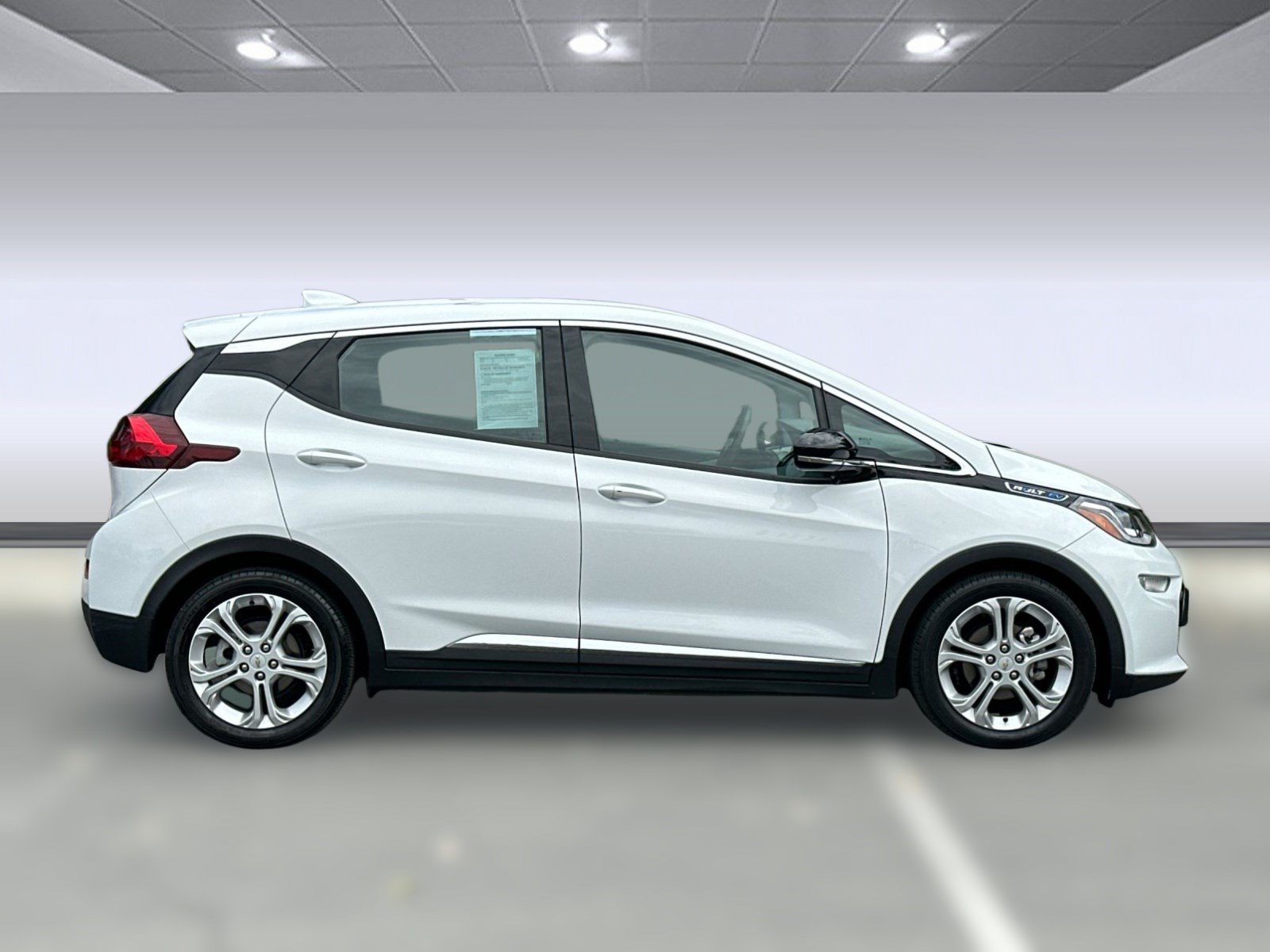 Used 2021 Chevrolet Bolt LT FWD image 8