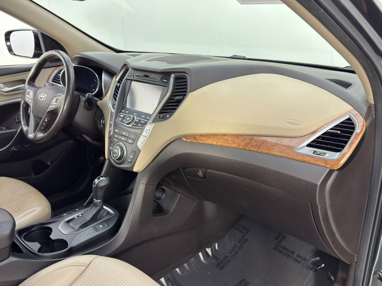 Used 2014 Hyundai Santa Fe w/ Technology Package 05 image 14